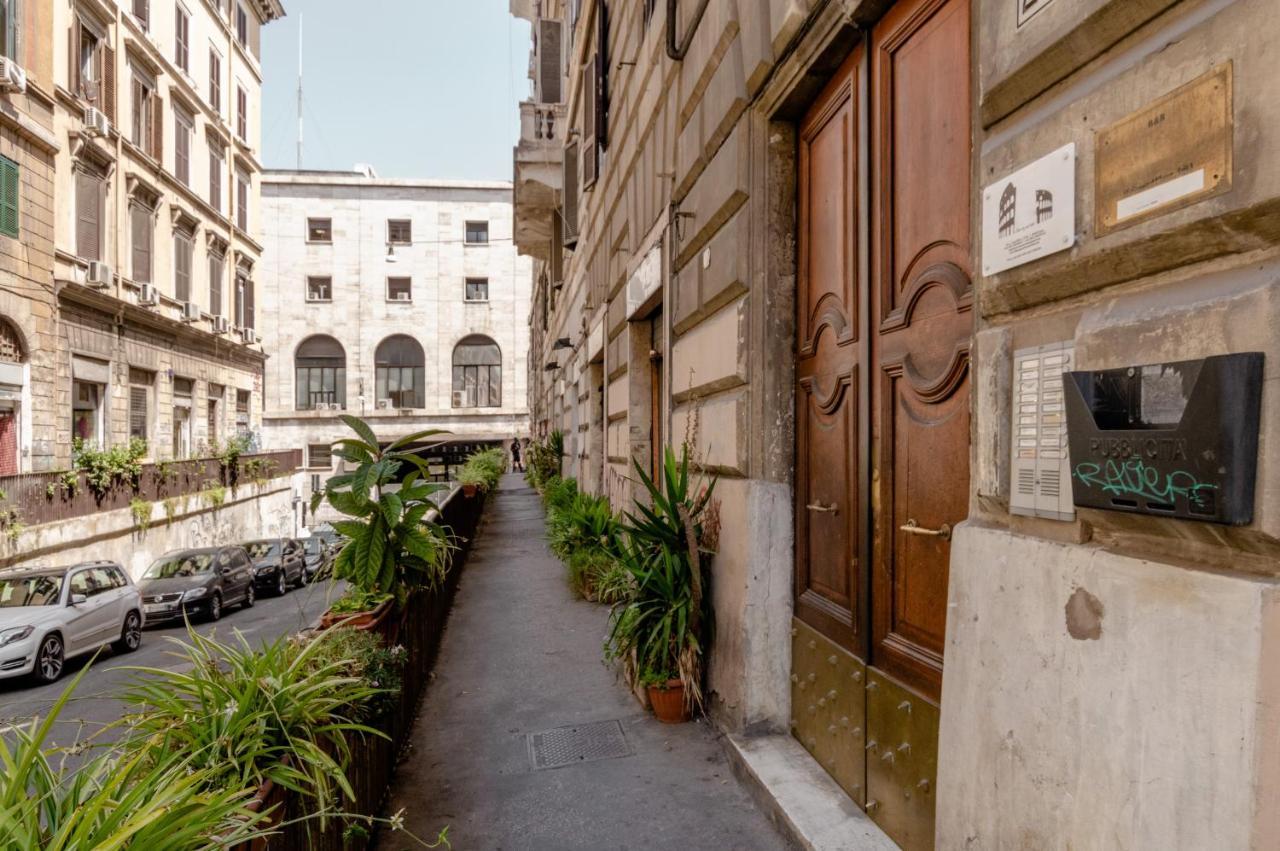 4-Bdr Apt Among Colosseum&Termini 10-People Διαμέρισμα Ρώμη Εξωτερικό φωτογραφία